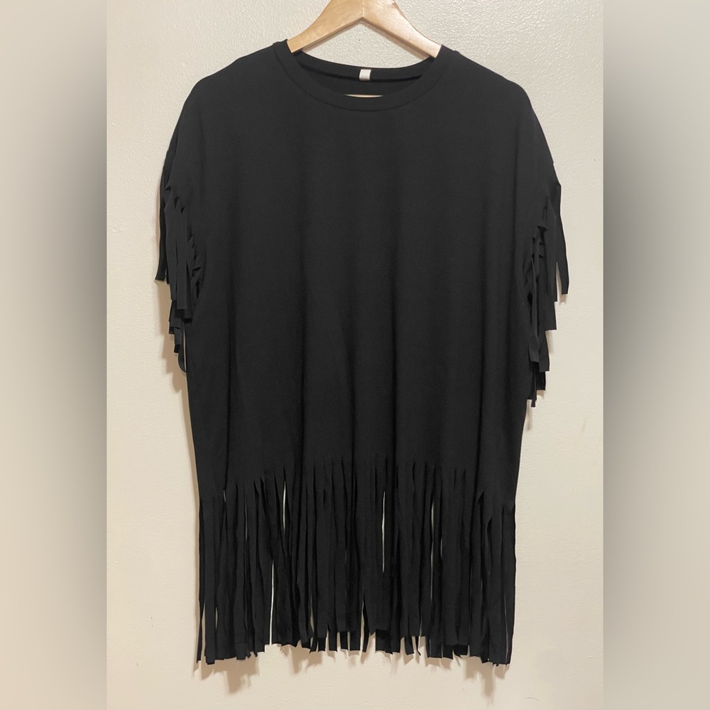 Black Short Sleeve Fringe Tee